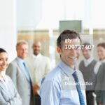 smiling-business-people